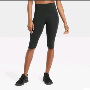 All in Motion Sculpt Ultra High Rise Capri Workout Leggings